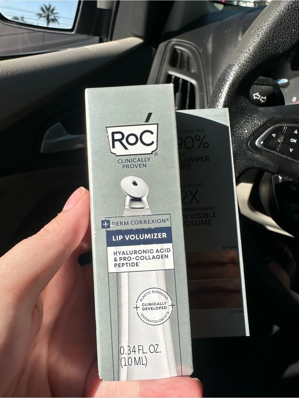RoC Lip Volumizer (Hyaluronic Acid & Pro-Collagen Peptide)